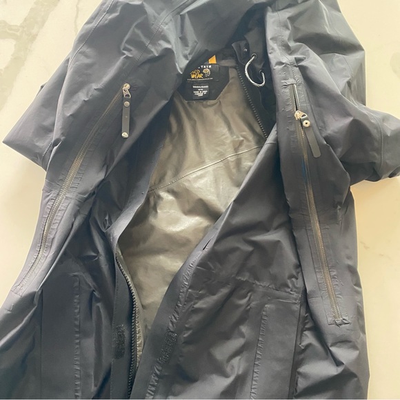 Mountain Hardwear Women's Paclite Goretex Rain Shell Jacket Sz M NWOT Hood - Picture 11 of 13
